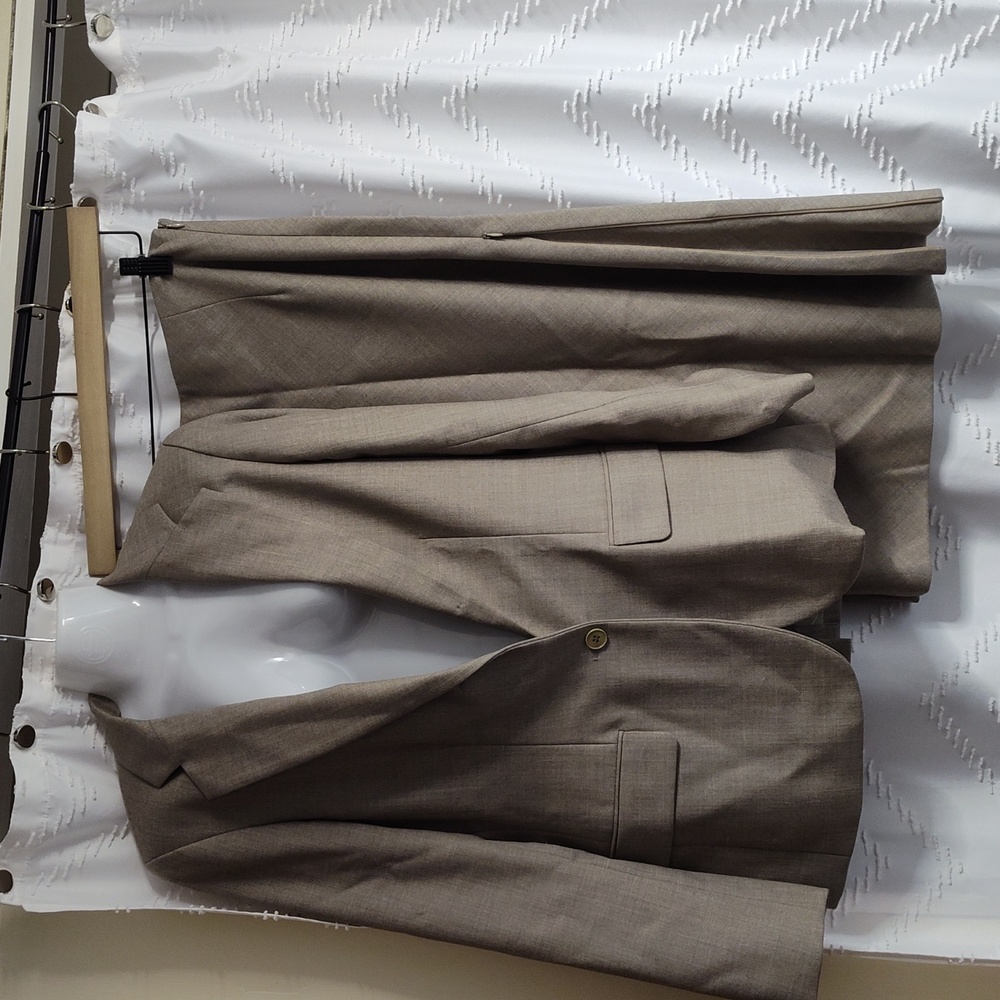 Susan Lazar Tan Blazer and Skirt Set Size 9